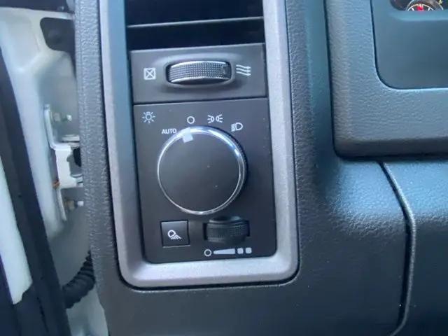 2019 Ram 1500 Classic Tradesman Regular Cab 4x4 8' Box