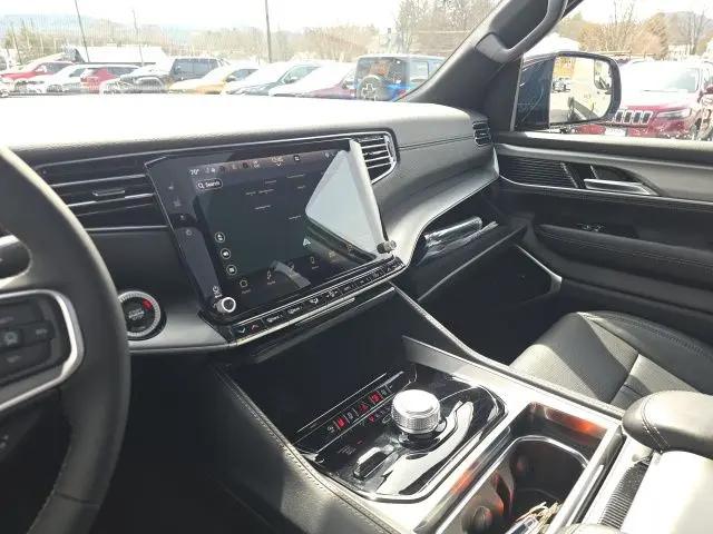 2026 Jeep Grand Wagoneer Limited Altitude 4x4