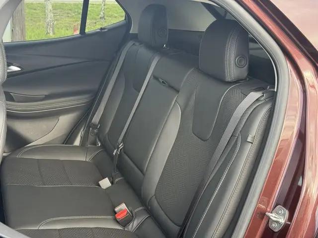 2023 Buick Encore GX Essence FWD