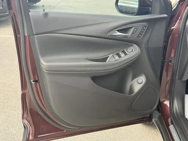 2023 Buick Encore GX Essence FWD