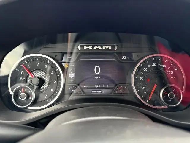 2026 Ram 1500 Big Horn Crew Cab 4x4 5'7" Box