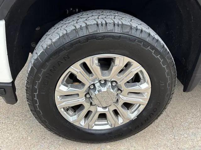 2022 GMC Sierra 2500HD 4WD Crew Cab Standard Bed Denali