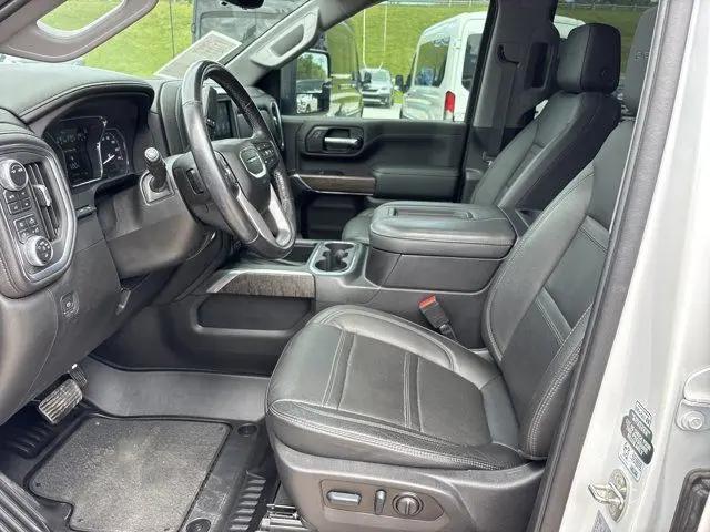 2022 GMC Sierra 2500HD 4WD Crew Cab Standard Bed Denali