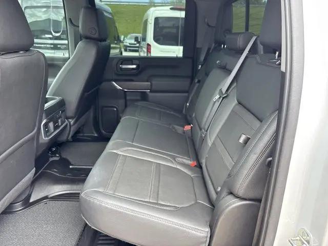 2022 GMC Sierra 2500HD 4WD Crew Cab Standard Bed Denali