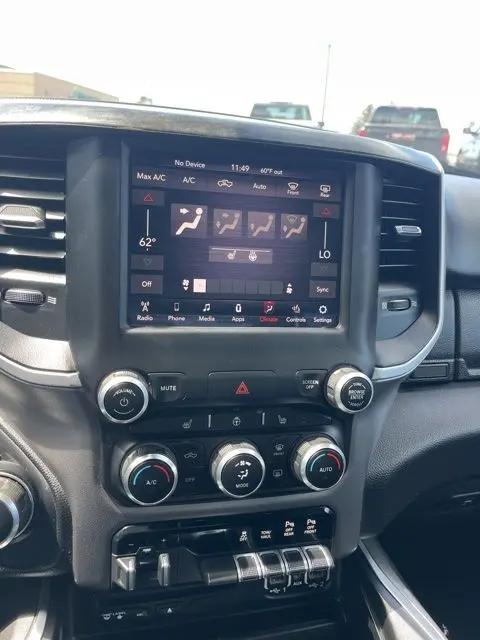 2019 Ram 1500 Big Horn/Lone Star Crew Cab 4x4 6'4" Box