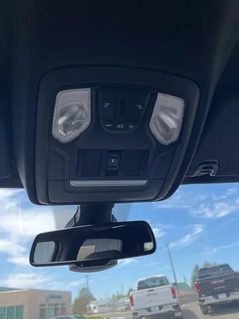 2019 Ram 1500 Big Horn/Lone Star Crew Cab 4x4 6'4" Box