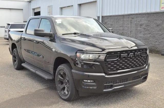 2026 Ram 1500 Express Crew Cab 4x4 5'7" Box