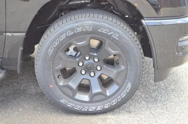 2026 Ram 1500 Express Crew Cab 4x4 5'7" Box