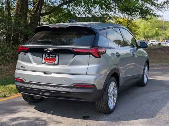 2027 Chevrolet Bolt LT FWD