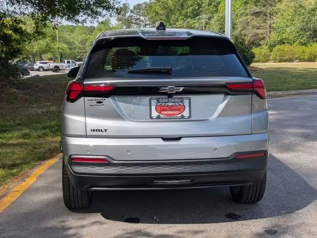 2027 Chevrolet Bolt LT FWD