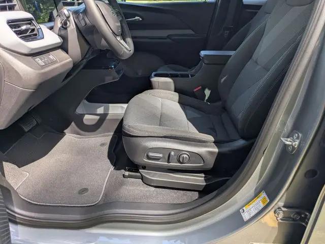 2027 Chevrolet Bolt LT FWD