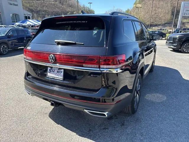 2026 Volkswagen Atlas SE with Technology