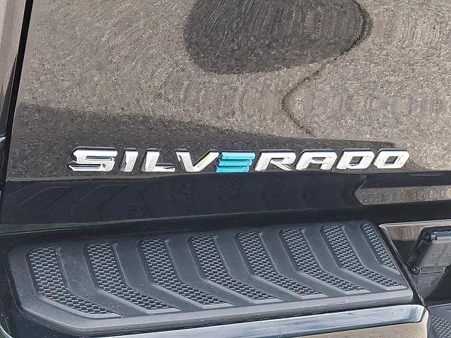2024 Chevrolet Silverado EV First-Edition RST 4WD