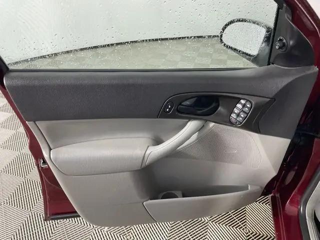 2006 Ford Focus ZX4