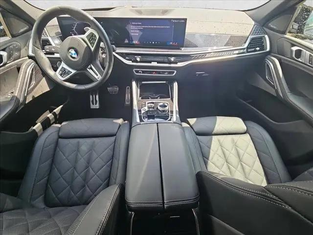 2025 BMW X6 M60i