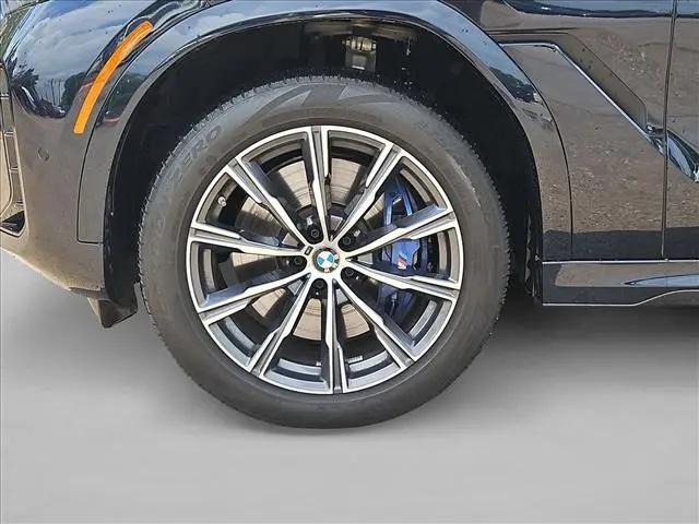 2025 BMW X6 M60i