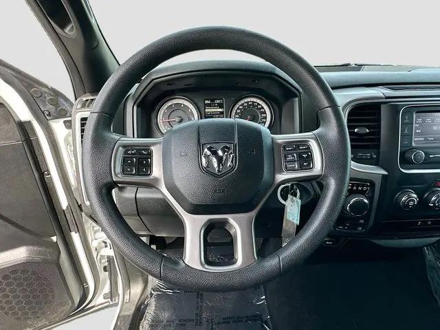 2024 Ram 1500 Classic Warlock Crew Cab 4x4 5'7" Box