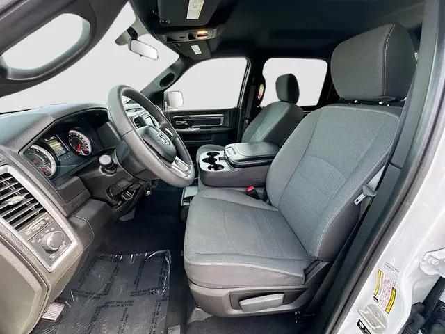 2024 Ram 1500 Classic Warlock Crew Cab 4x4 5'7" Box