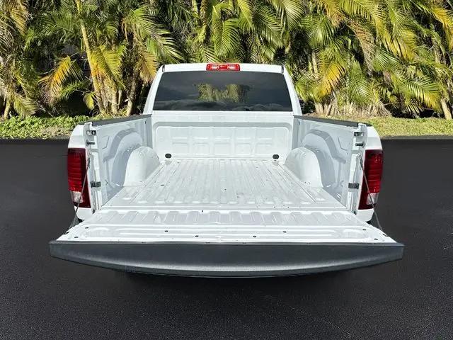 2024 Ram 1500 Classic Warlock Crew Cab 4x4 5'7" Box