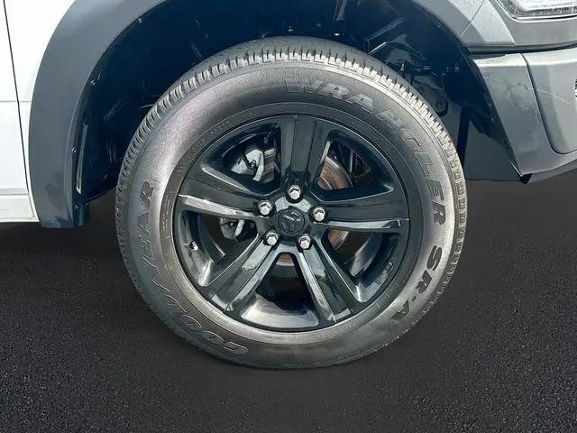 2024 Ram 1500 Classic Warlock Crew Cab 4x4 5'7" Box
