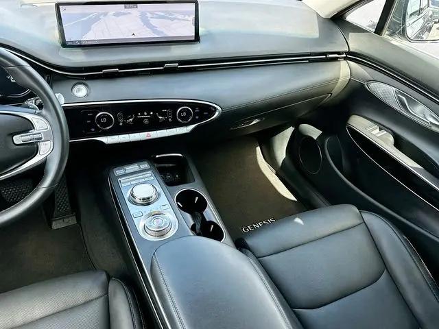 2025 Genesis GV70 2.5T AWD