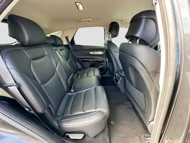 2025 Genesis GV70 2.5T AWD