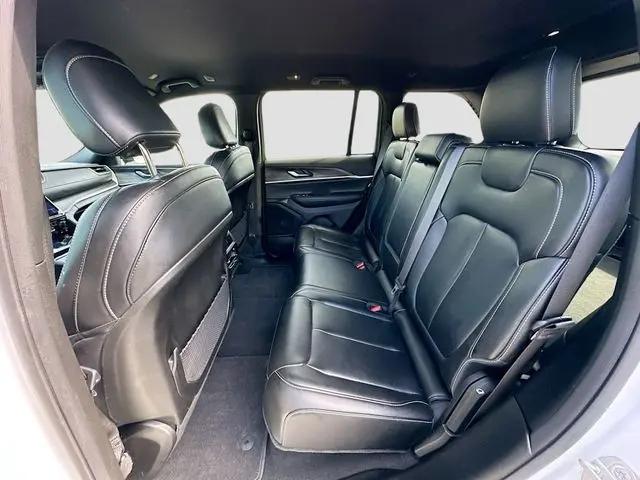 2025 Jeep Grand Cherokee Limited 4x4