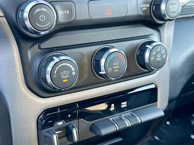 2024 Ram 2500 Big Horn Crew Cab 4x4 6'4" Box