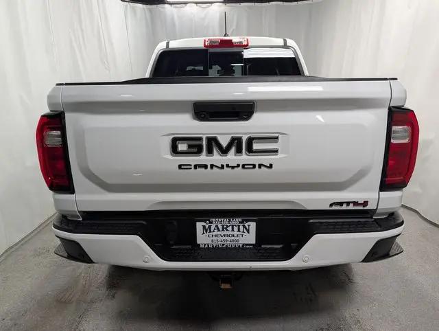 2023 GMC Canyon AT4