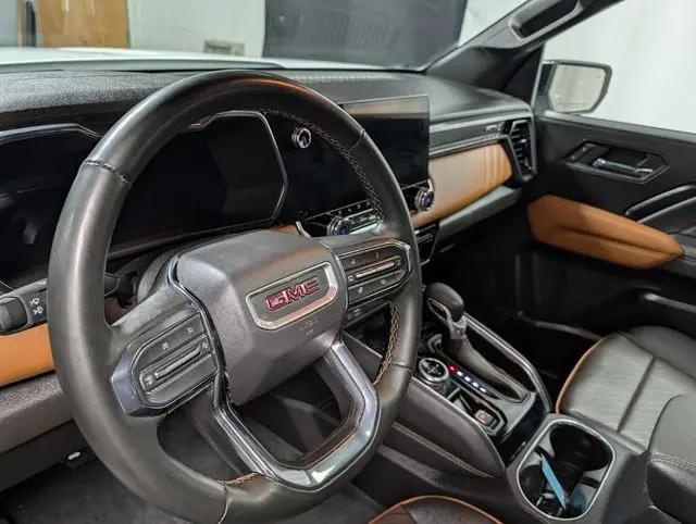 2023 GMC Canyon AT4