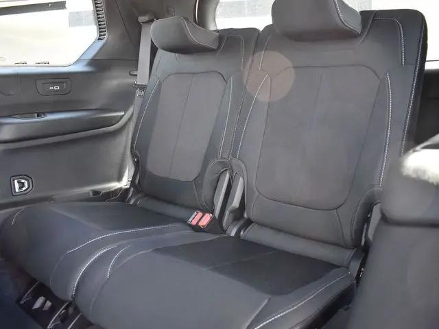 2026 Jeep Grand Cherokee L Altitude 4x4