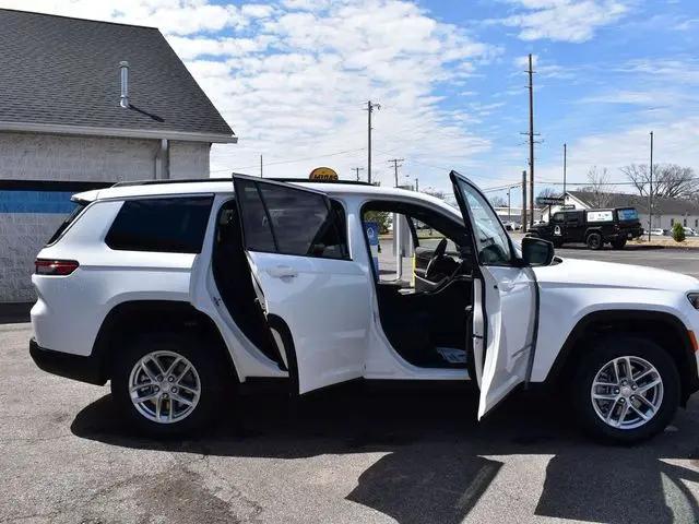 2026 Jeep Grand Cherokee L Altitude 4x4