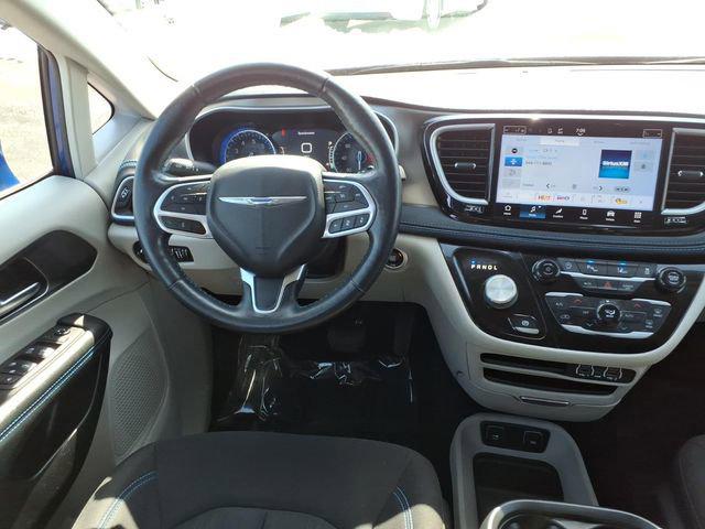 2021 Chrysler Pacifica Touring AWD
