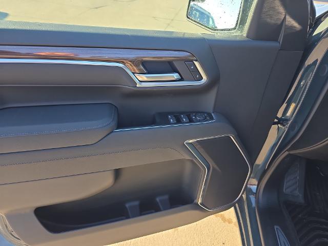 2026 Chevrolet Silverado 1500 4WD Crew Cab Short Bed LT with 2FL
