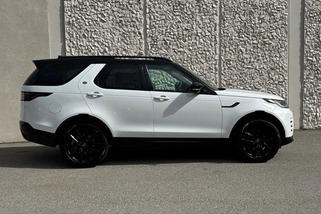 2026 Land Rover Discovery Gemini Edition