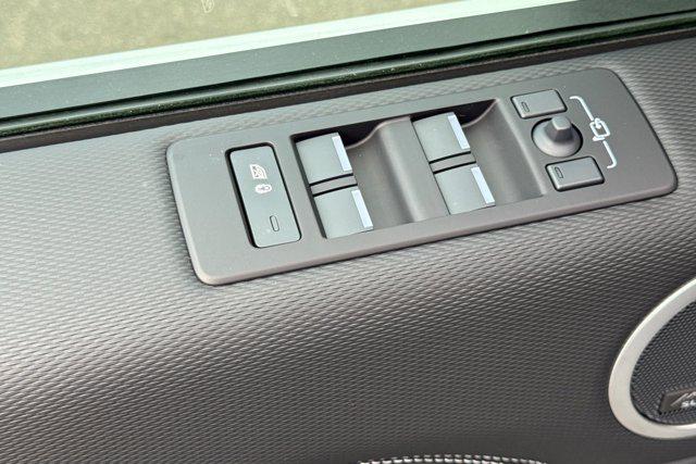 2026 Land Rover Discovery Gemini Edition