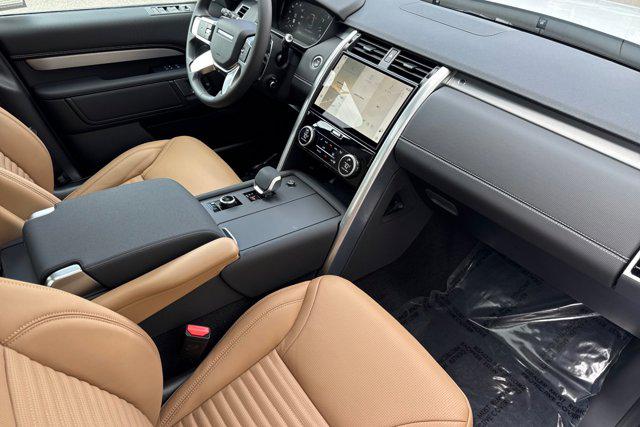 2026 Land Rover Discovery Gemini Edition