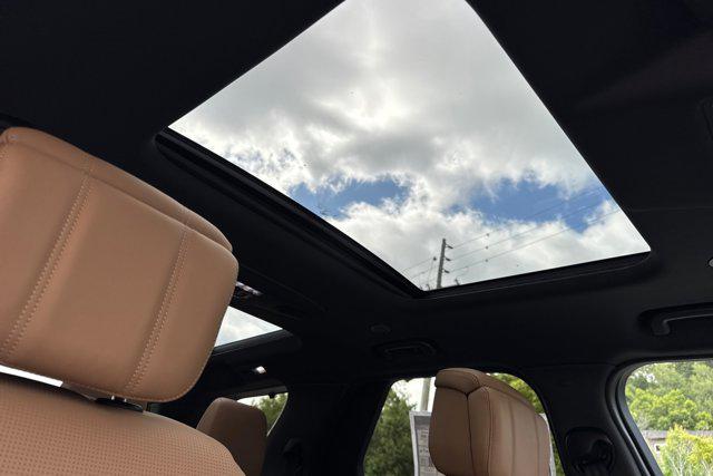 2026 Land Rover Discovery Gemini Edition