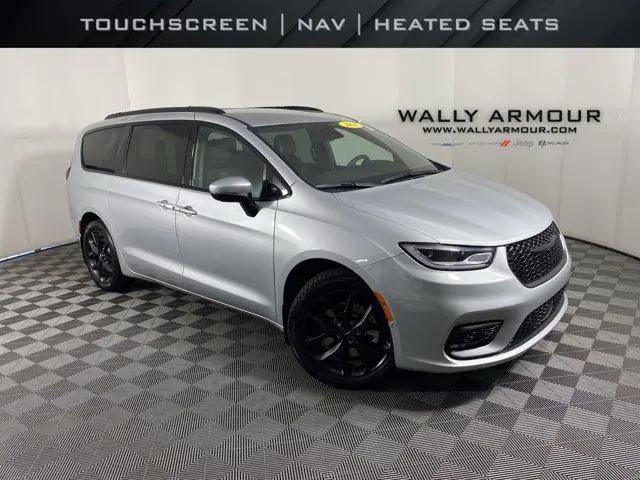 2023 Chrysler Pacifica Touring L AWD for sale in Alliance, OH