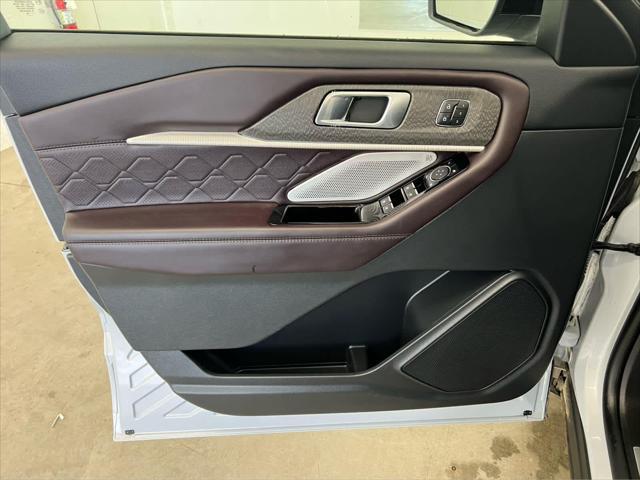 2025 Ford Explorer Platinum
