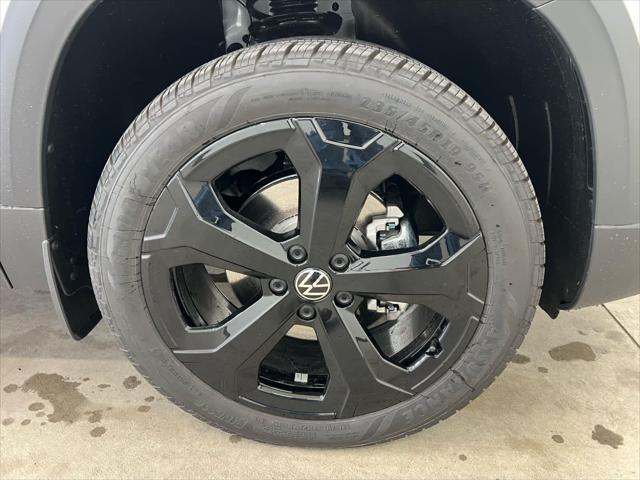 2026 Volkswagen Taos SEL