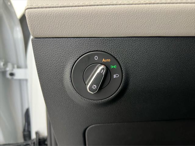 2026 Volkswagen Taos SEL