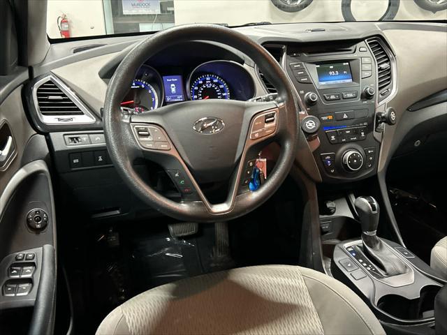 2016 Hyundai Santa Fe SE