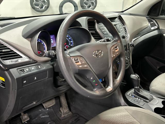 2016 Hyundai Santa Fe SE