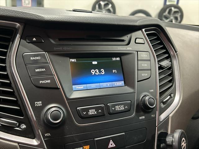 2016 Hyundai Santa Fe SE