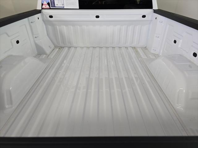 2025 GMC Sierra 1500 4WD Regular Cab Standard Box Pro
