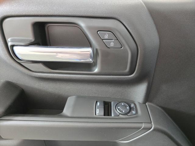 2025 GMC Sierra 1500 4WD Regular Cab Standard Box Pro