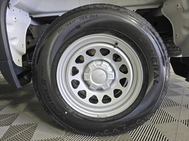 2025 GMC Sierra 1500 4WD Regular Cab Standard Box Pro