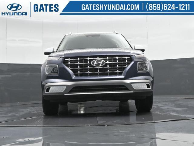 2026 Hyundai Venue SEL w/Two-Tone Roof