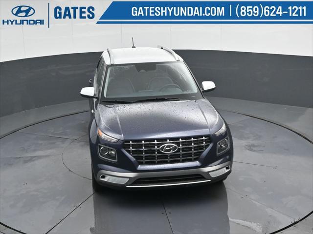 2026 Hyundai Venue SEL w/Two-Tone Roof